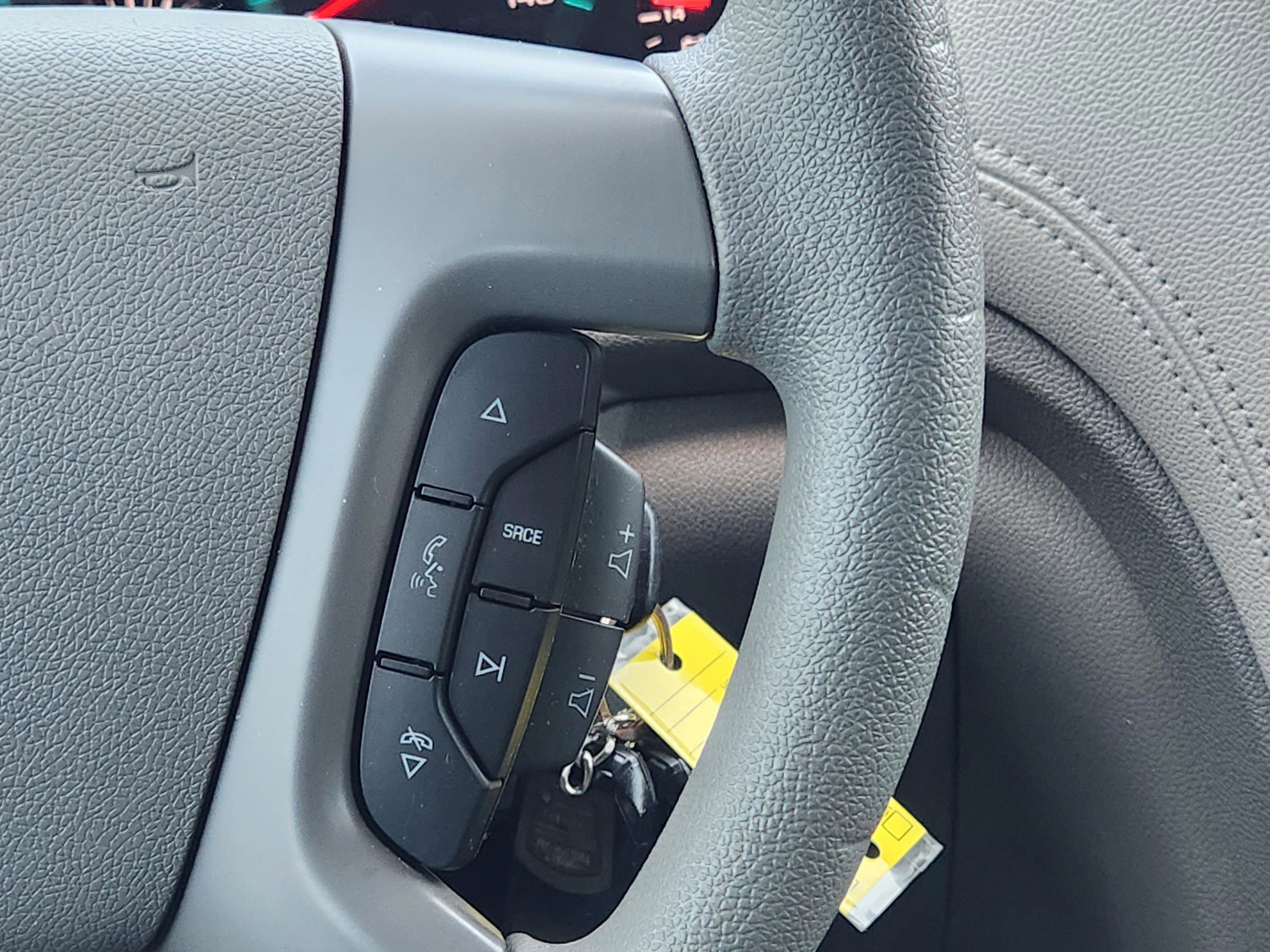 Used 2015 Chevrolet Traverse LS FWD image 24