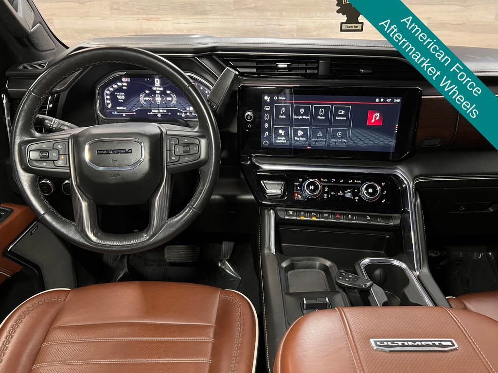 Used 2024 GMC Sierra 3500 Denali Ultimate image 2