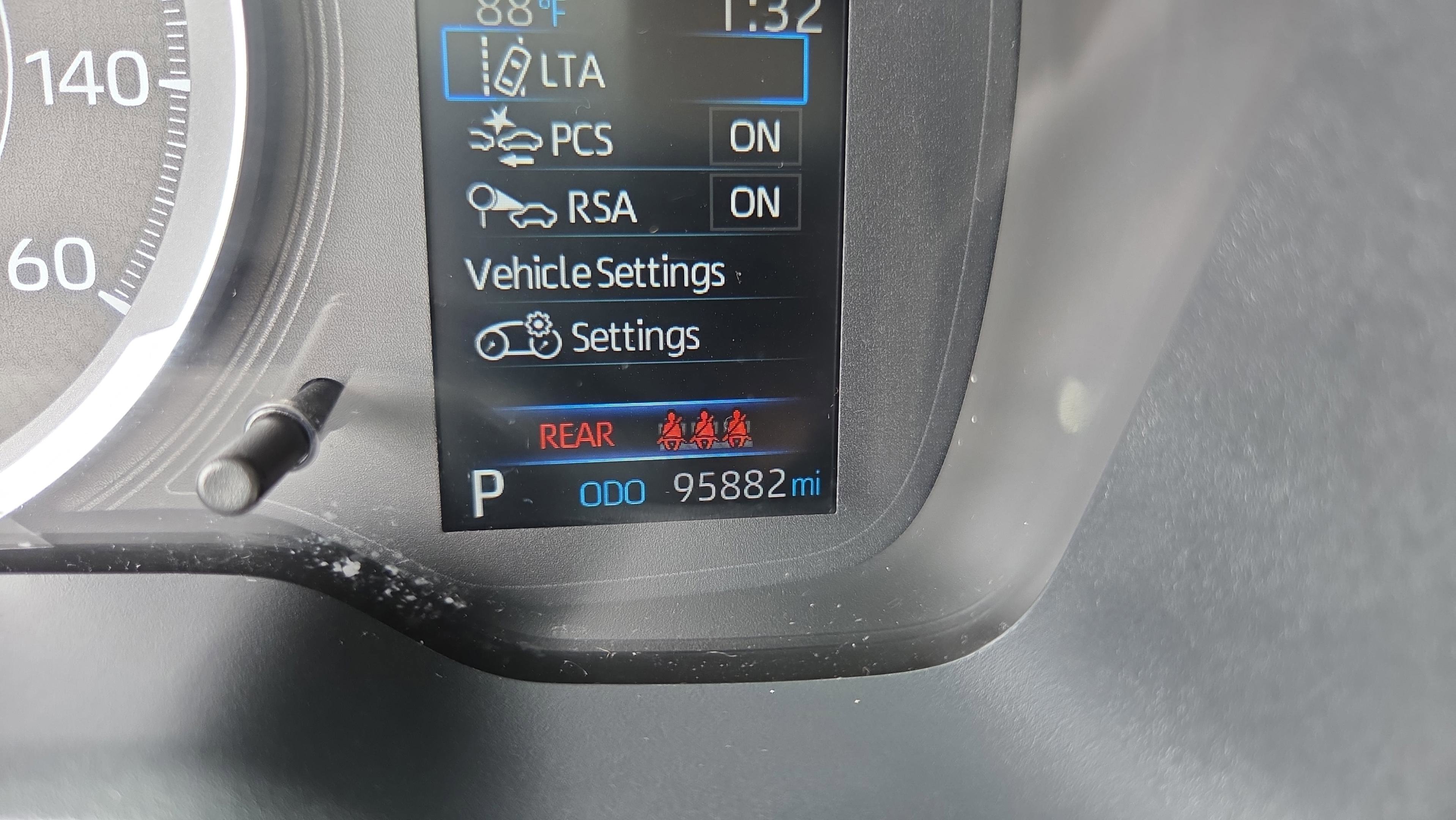 Used 2020 Toyota Corolla LE FWD image 22