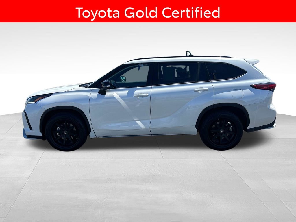 Certified 2021 Toyota Highlander XSE AWD/4WD image 2
