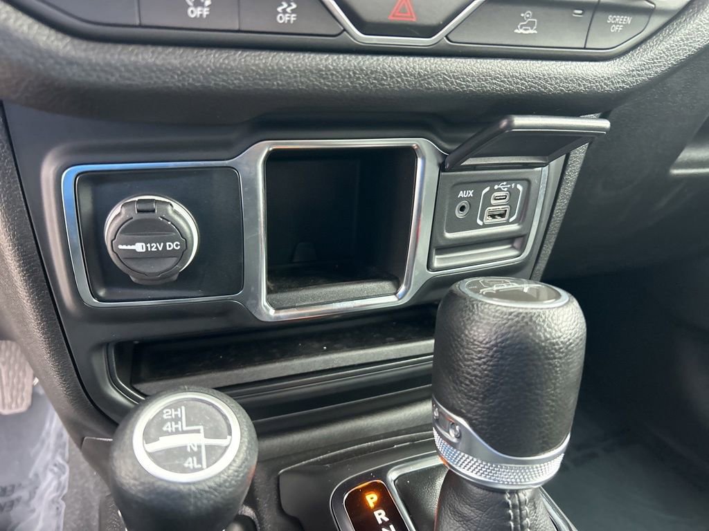 Certified 2024 Jeep Gladiator Sport image 37