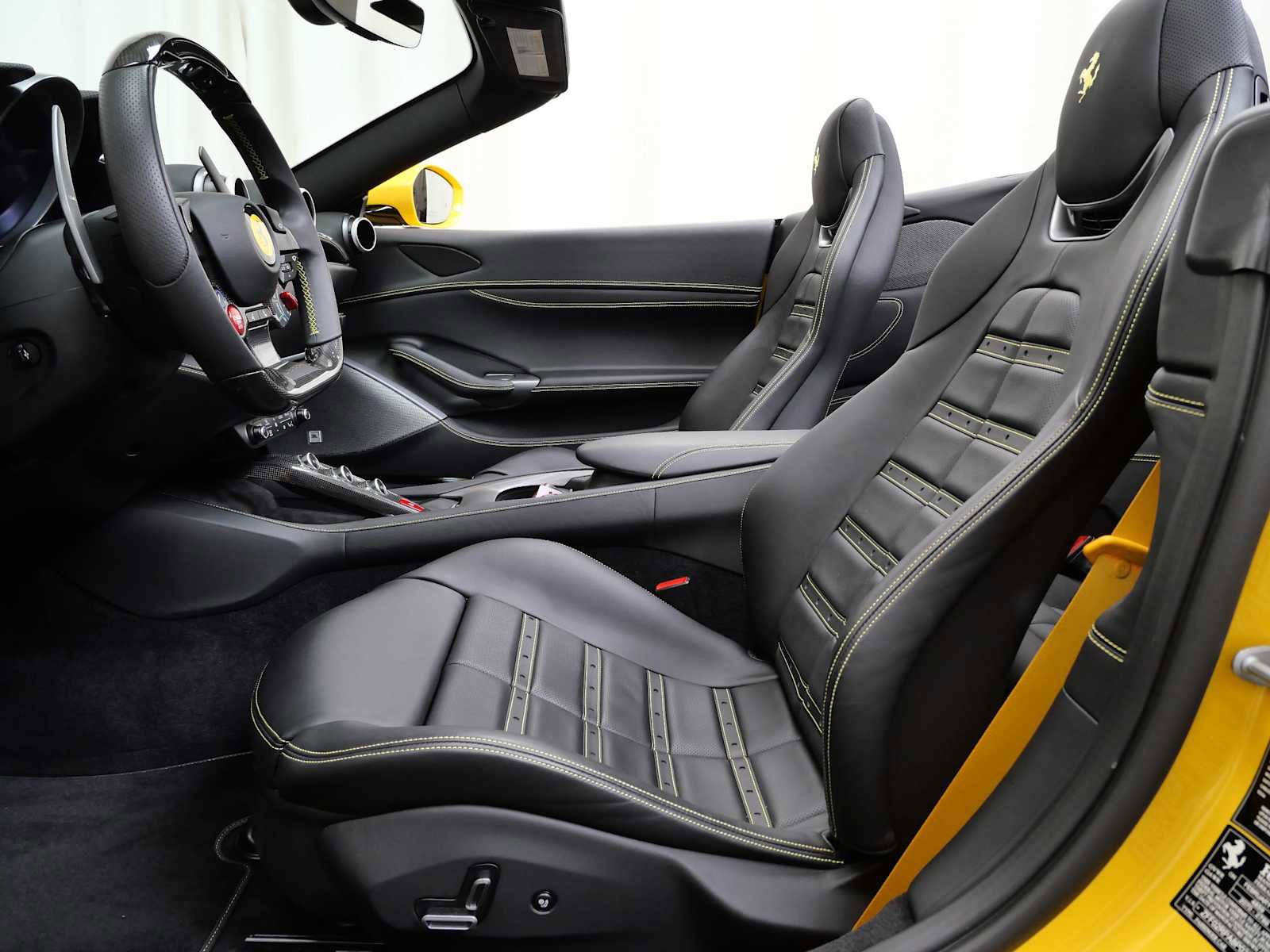 Certified 2023 Ferrari Portofino M image 19