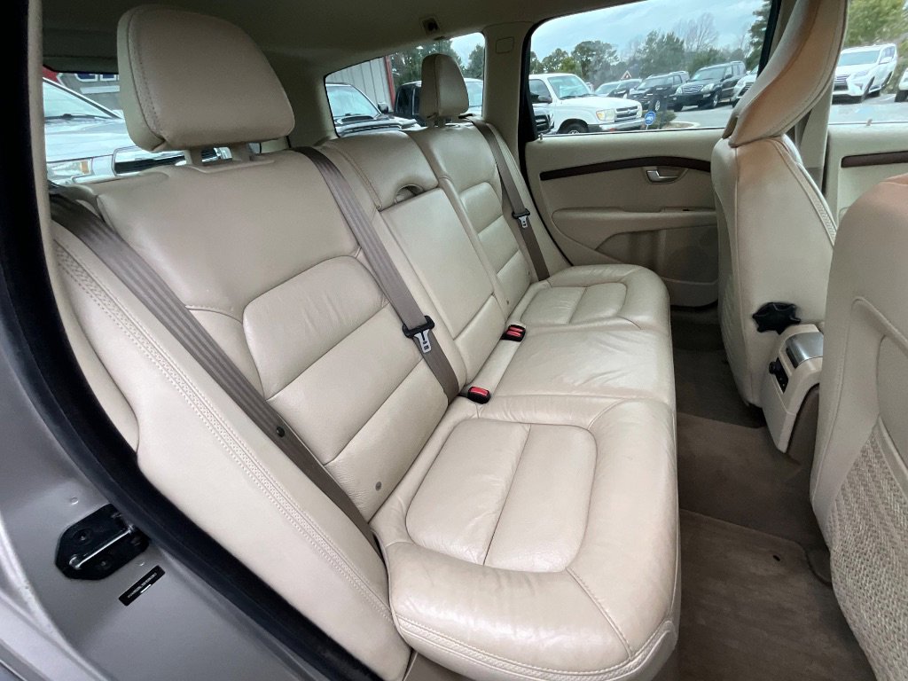 Used 2011 Volvo XC70 3.2 FWD image 29