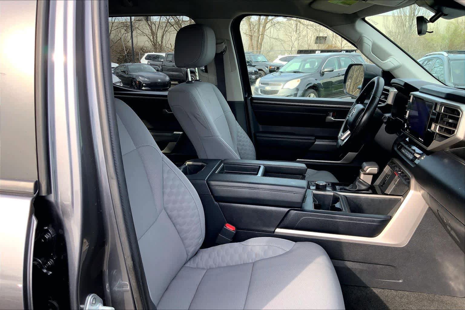 Used 2024 Toyota Tundra SR5 AWD/4WD image 9