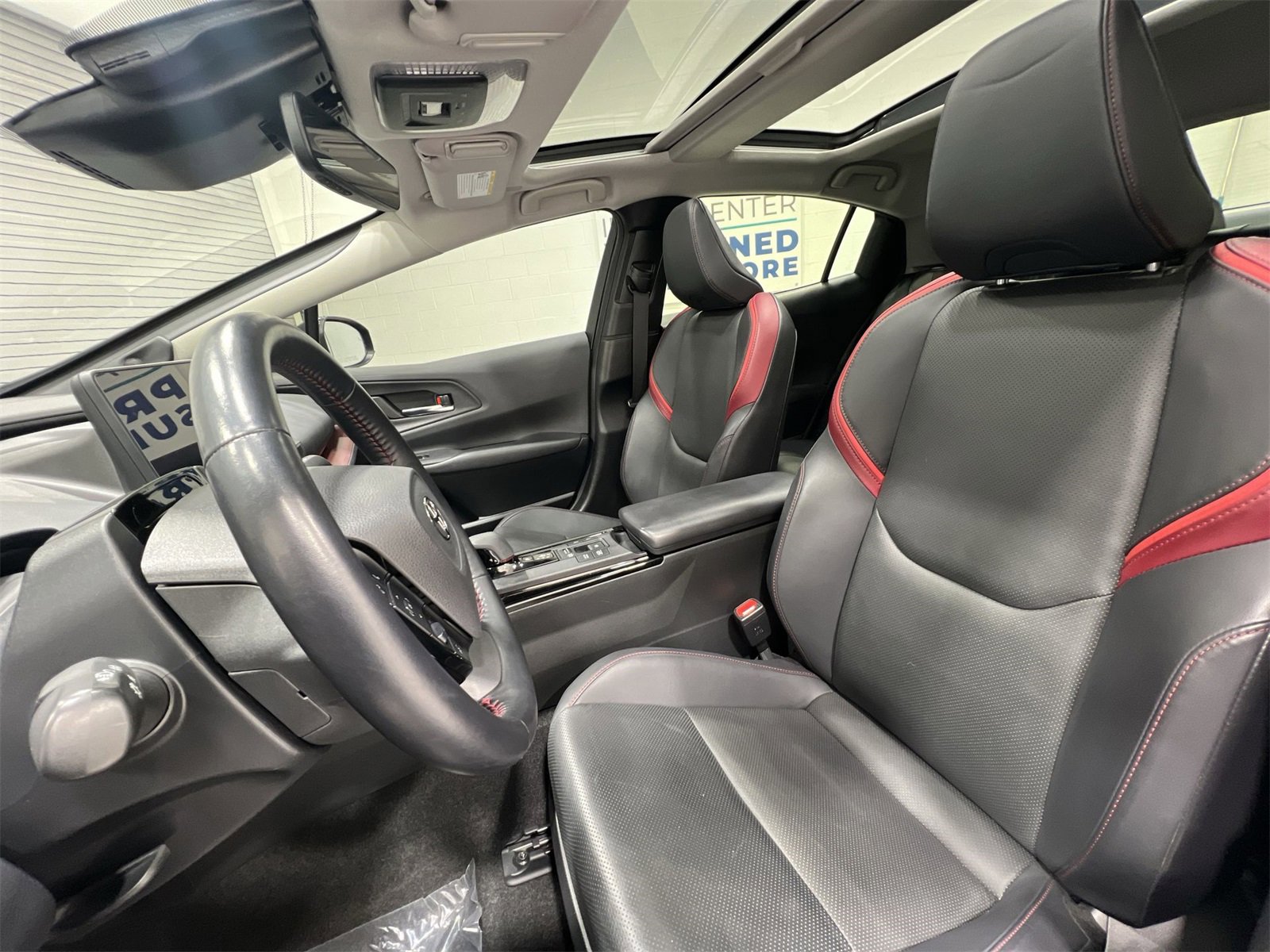 Used 2023 Toyota Prius Prime Premium image 11