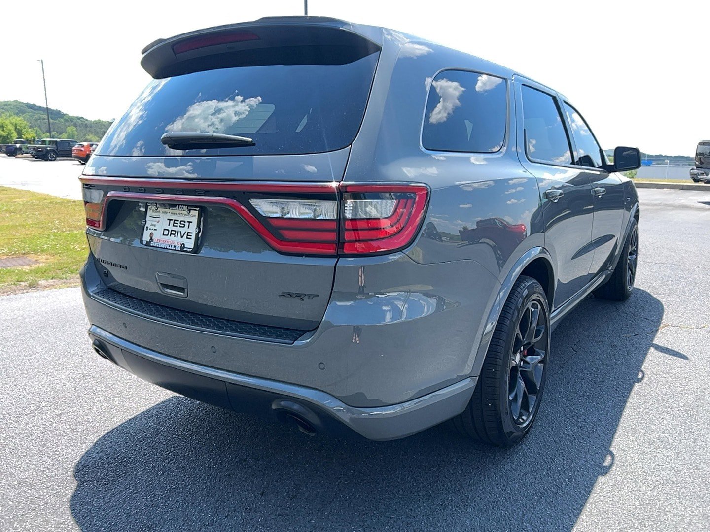 Used 2022 Dodge Durango SRT w/ Technology Group AWD/4WD image 5