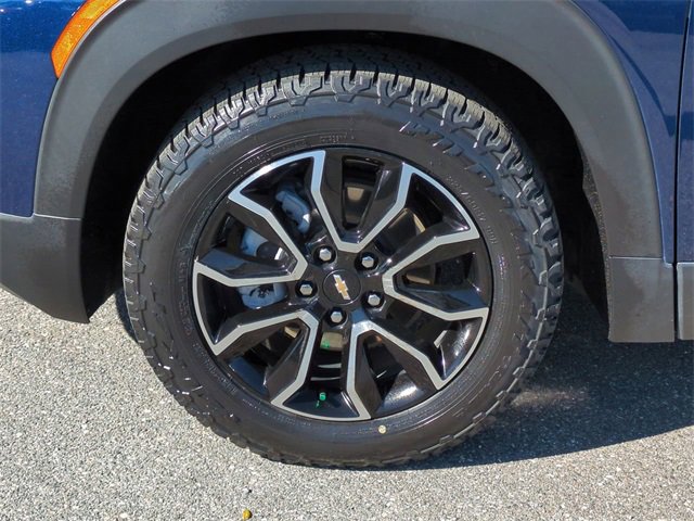 Used 2023 Chevrolet TrailBlazer ACTIV w/ Sun and Liftgate Package image 11