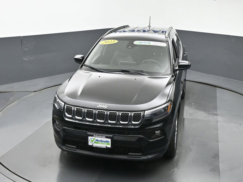 Used 2023 Jeep Compass Latitude image 23