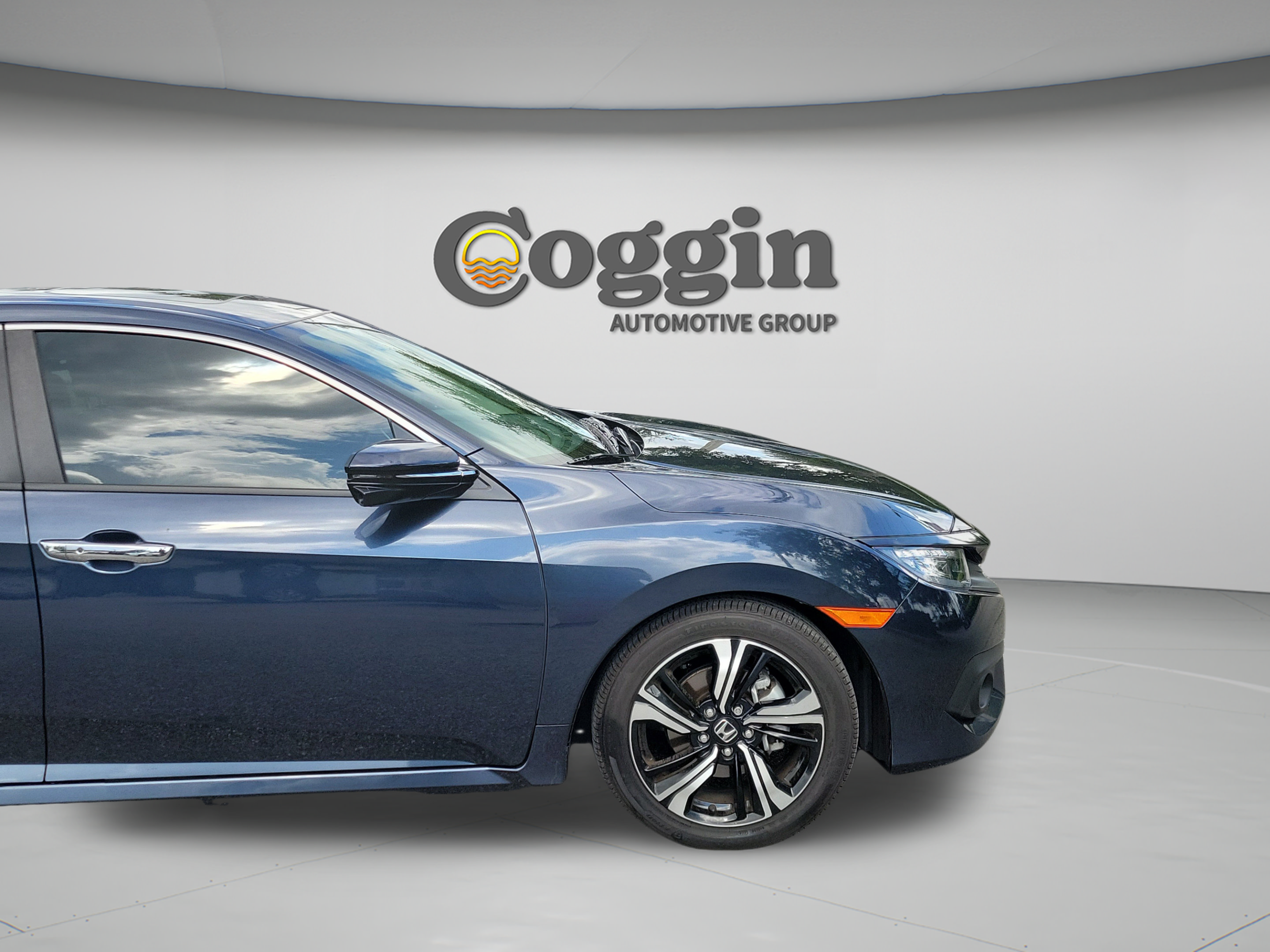 Used 2017 Honda Civic Touring image 24