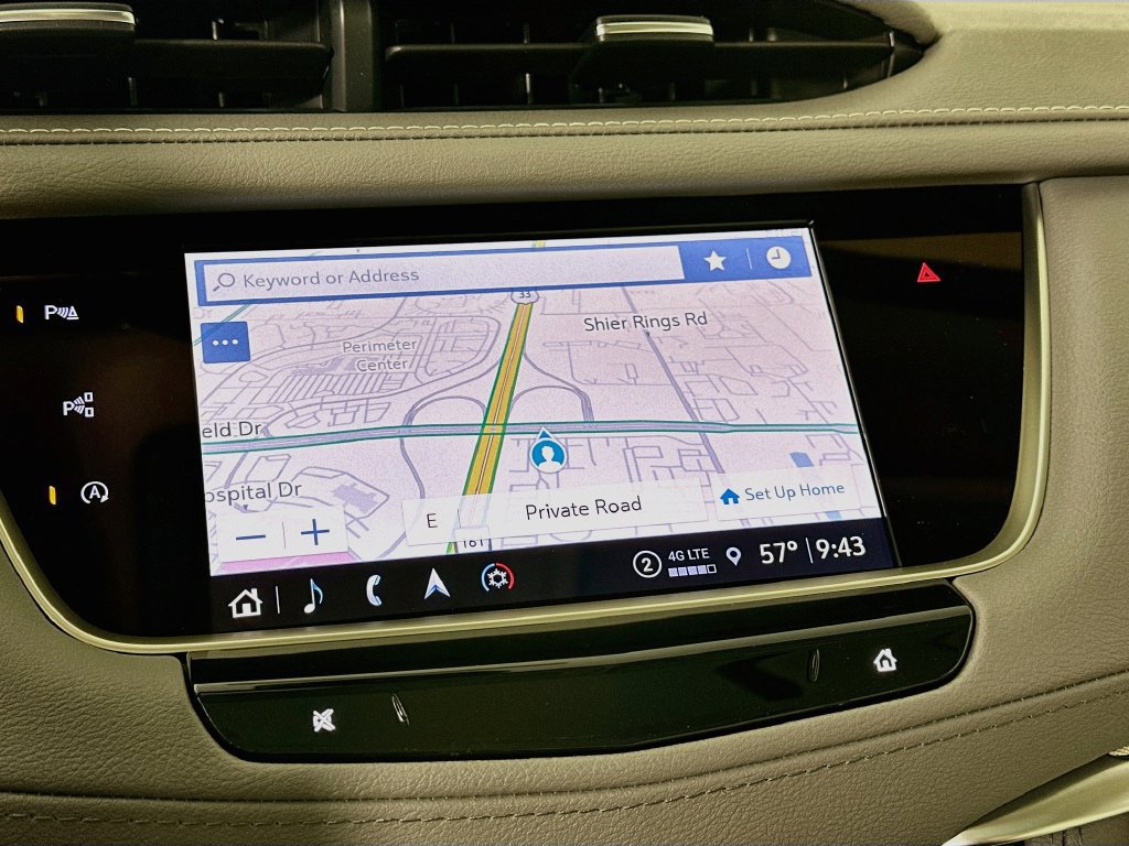 New 2026 Cadillac XT5 Premium Luxury w/ LPO, Floor Liner Package AWD/4WD image 17