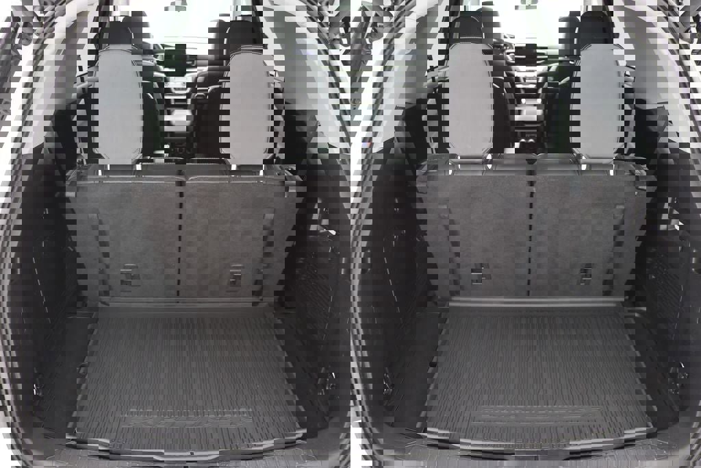 Used 2023 Ford Explorer XLT w/ Equipment Group 202A image 30