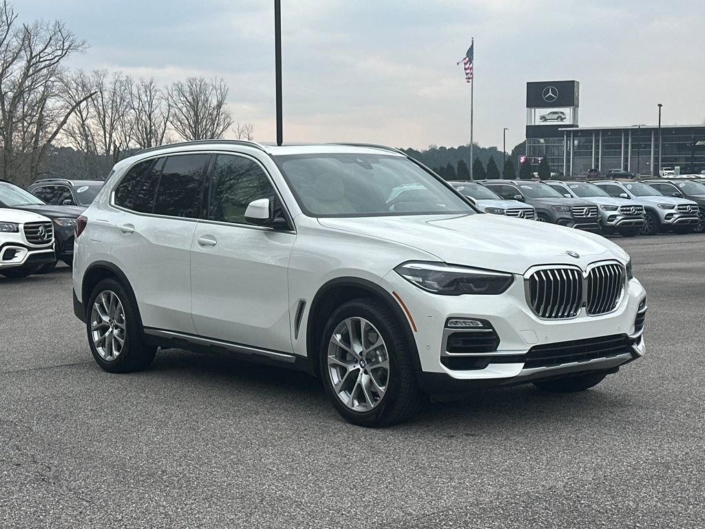 Used 2021 BMW X5 sDrive40i w/ Premium Package image 1