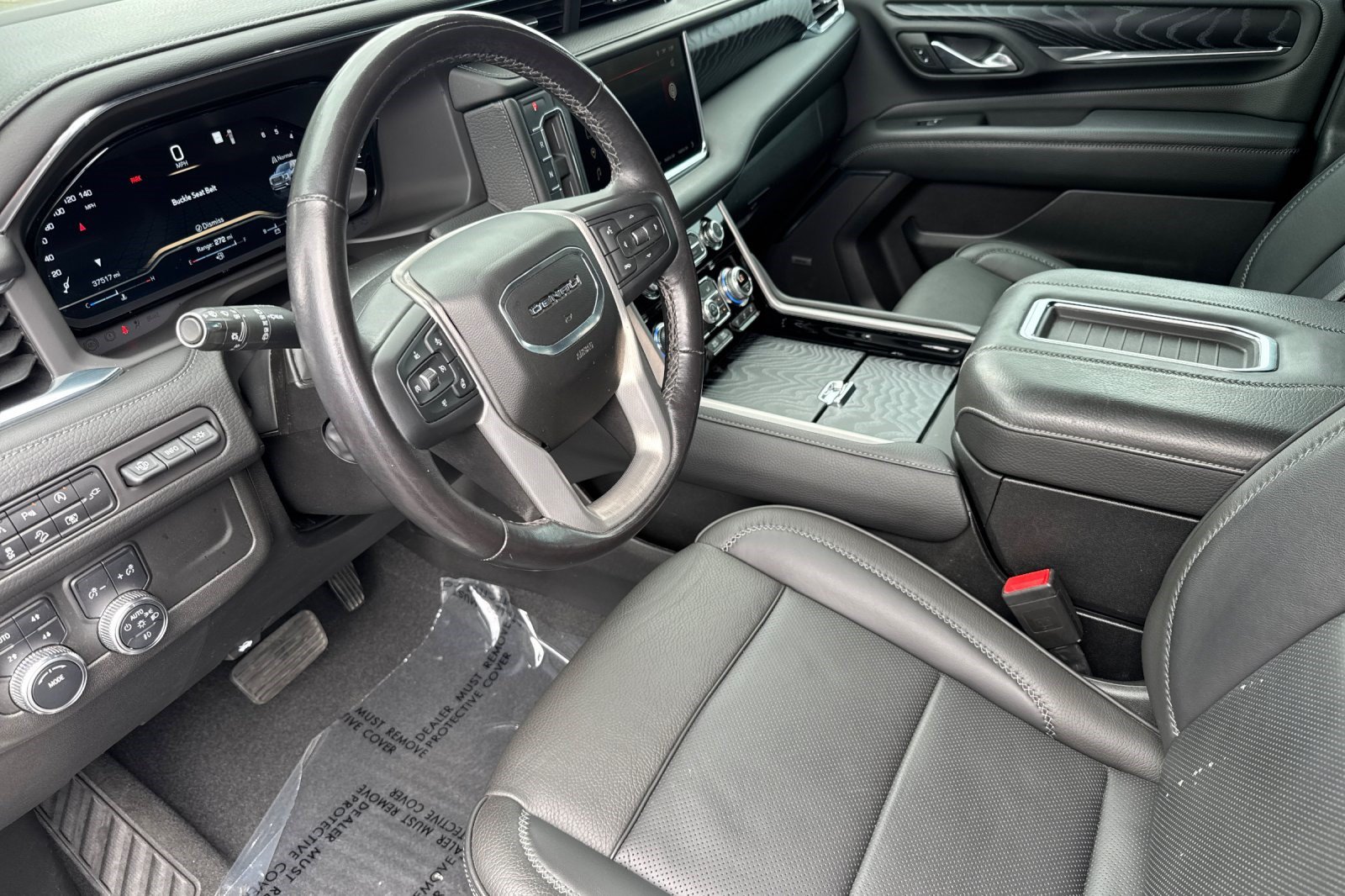Used 2022 GMC Yukon XL Denali AWD/4WD image 8