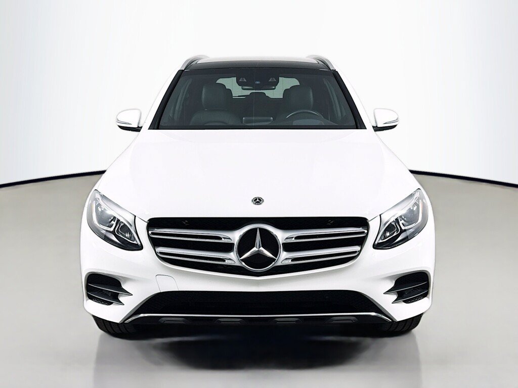 Used 2018 Mercedes-Benz GLC 300 4MATIC image 8