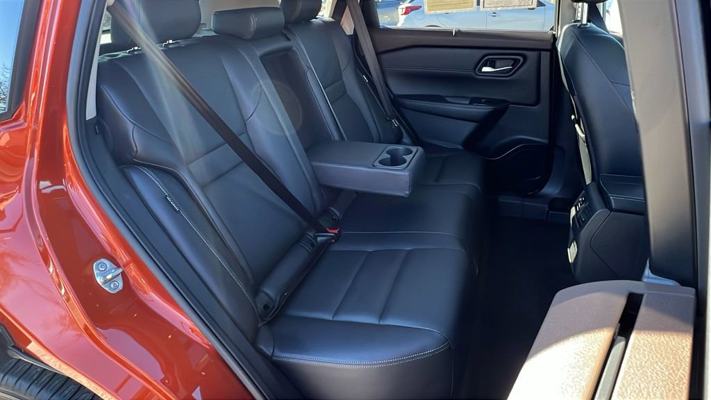 Used 2022 Nissan Rogue SL w/ SL Premium Package image 15