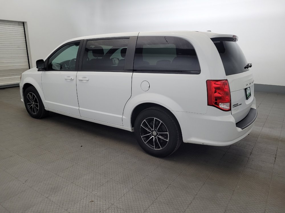 Used 2018 Dodge Grand Caravan SE FWD image 3
