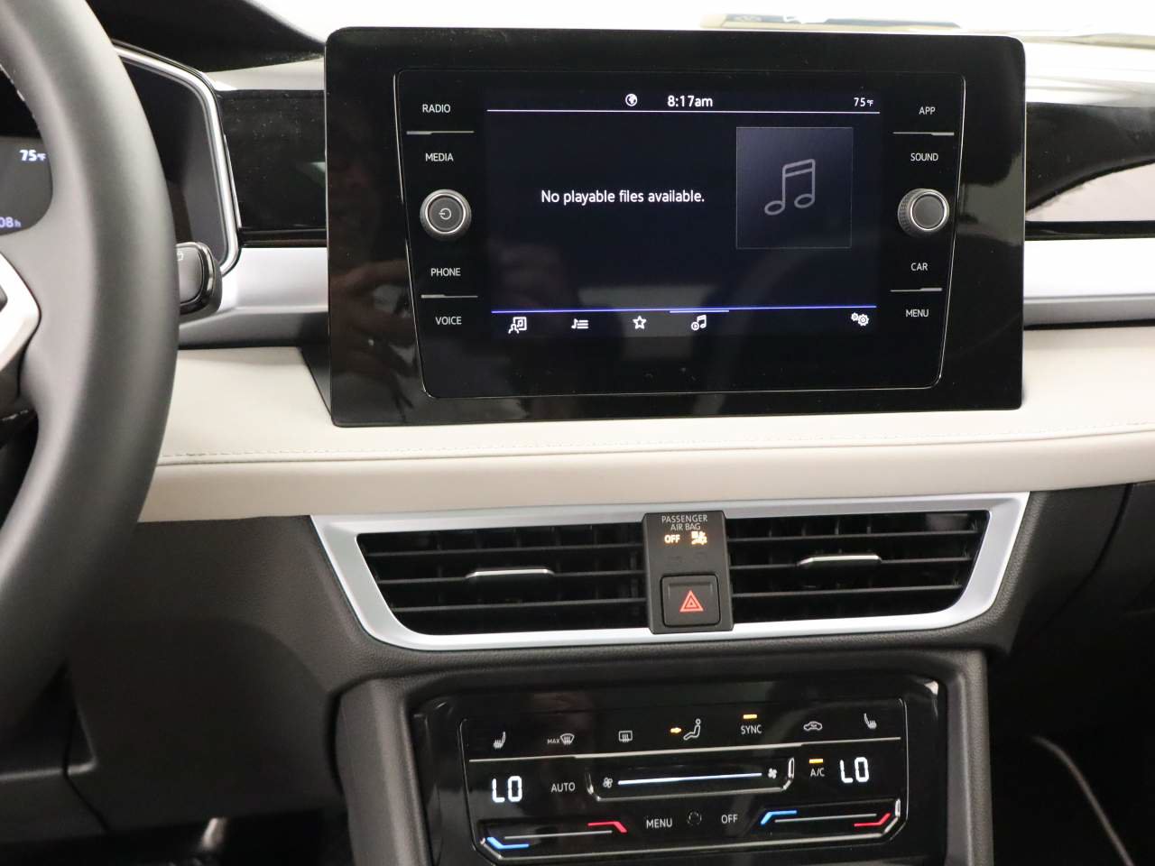 New 2026 Volkswagen Taos SE FWD image 9