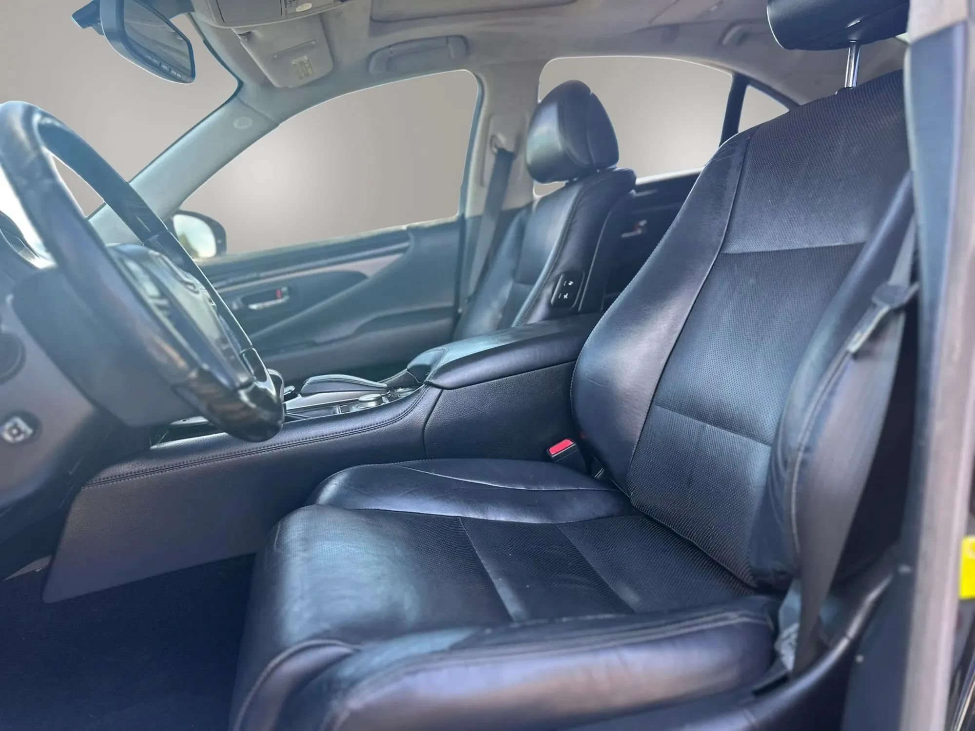 Used 2013 Lexus LS 460 w/ Comfort Pkg RWD image 10
