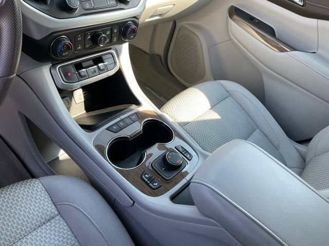 Used 2023 GMC Acadia SLE w/ Driver Convenience Package AWD/4WD image 15