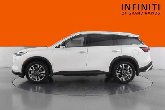 Used 2025 INFINITI QX60 Luxe AWD/4WD image 4