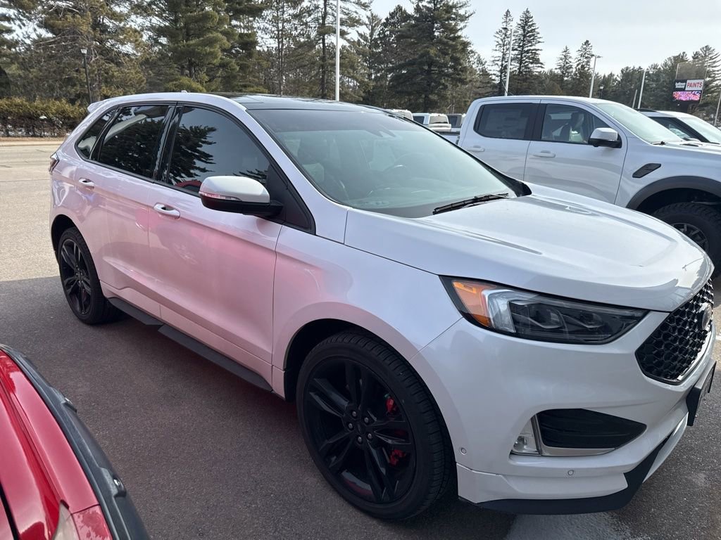 Used 2019 Ford Edge ST w/ Equipment Group 401A image 3