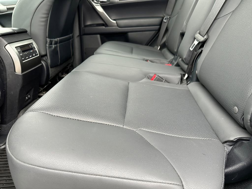 Used 2023 Lexus GX 460 Premium w/ Premium Package AWD/4WD image 17
