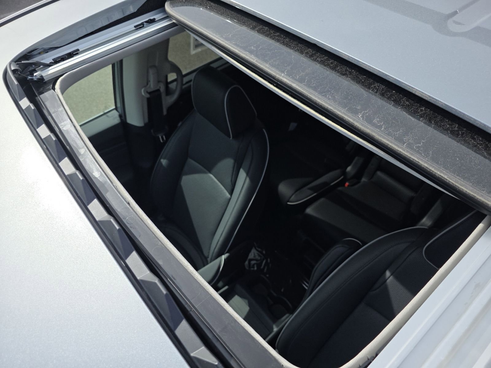 New 2026 Honda Odyssey Elite image 3