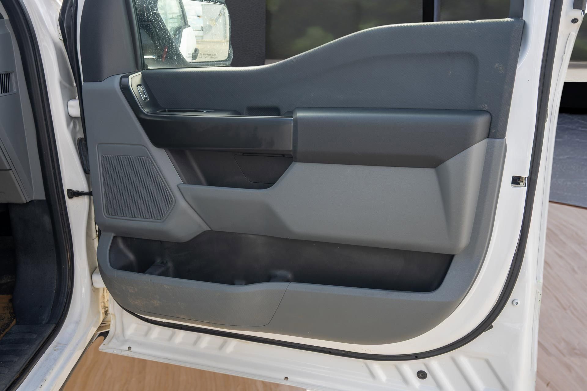 Used 2022 Ford F150 Lightning Pro image 13