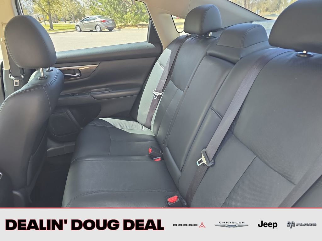 Used 2015 Nissan Altima 2.5 SL w/ Technology Package FWD image 26