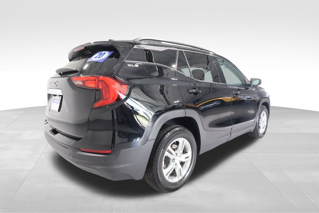 Used 2020 GMC Terrain SLE w/ Driver Convenience Package FWD image 4