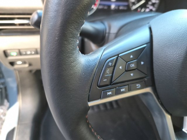 Used 2025 Nissan Sentra SR w/ SR Premium Package FWD image 20