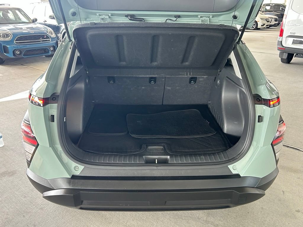 Used 2024 Hyundai Kona SEL FWD image 35