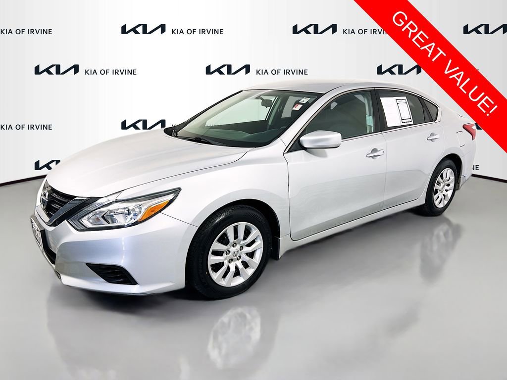 Used 2017 Nissan Altima 2.5 S w/ Power Driver Seat Package FWD image 3