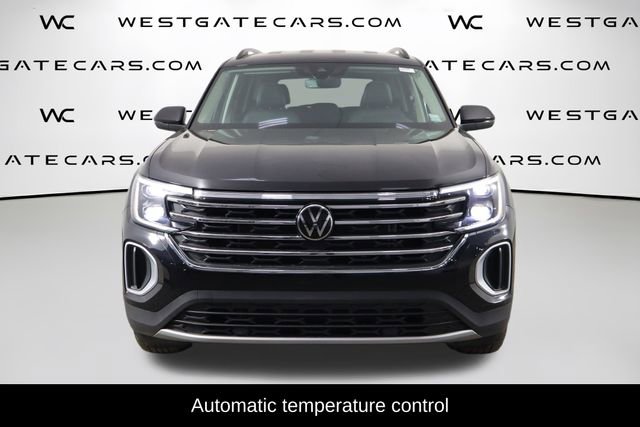Used 2026 Volkswagen Atlas SE FWD image 2