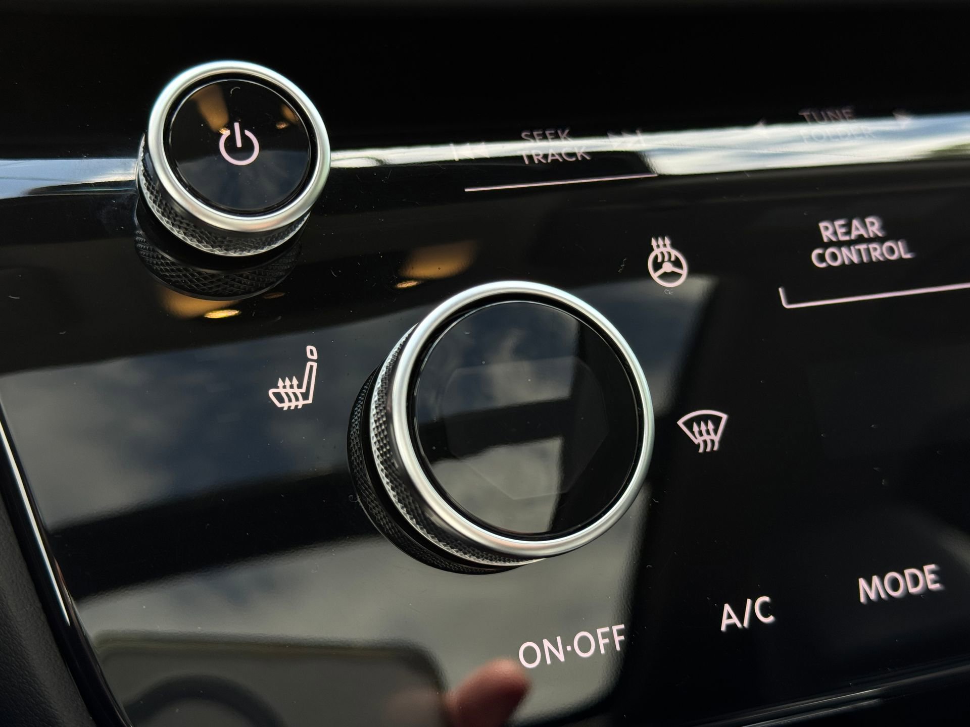 Used 2023 INFINITI QX60 Luxe AWD/4WD image 24