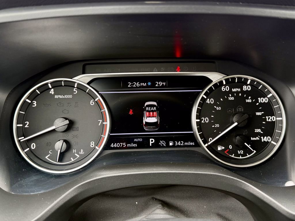 Used 2024 Nissan Rogue SV image 24