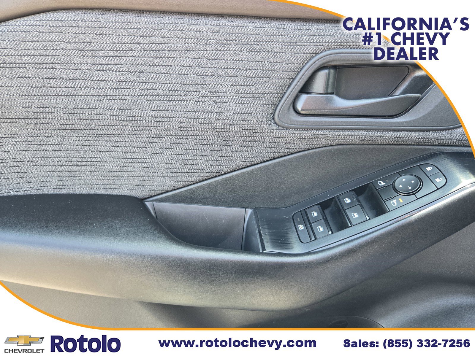 Used 2023 Nissan Rogue S AWD/4WD image 18