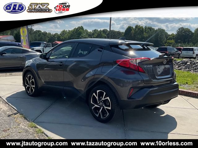 Used 2018 Toyota C-HR XLE FWD image 5