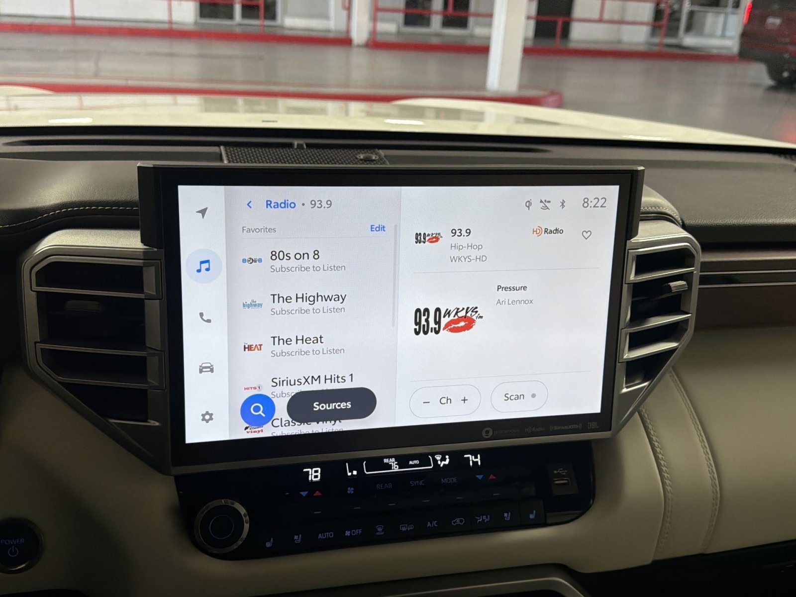 Used 2023 Toyota Sequoia Capstone image 18