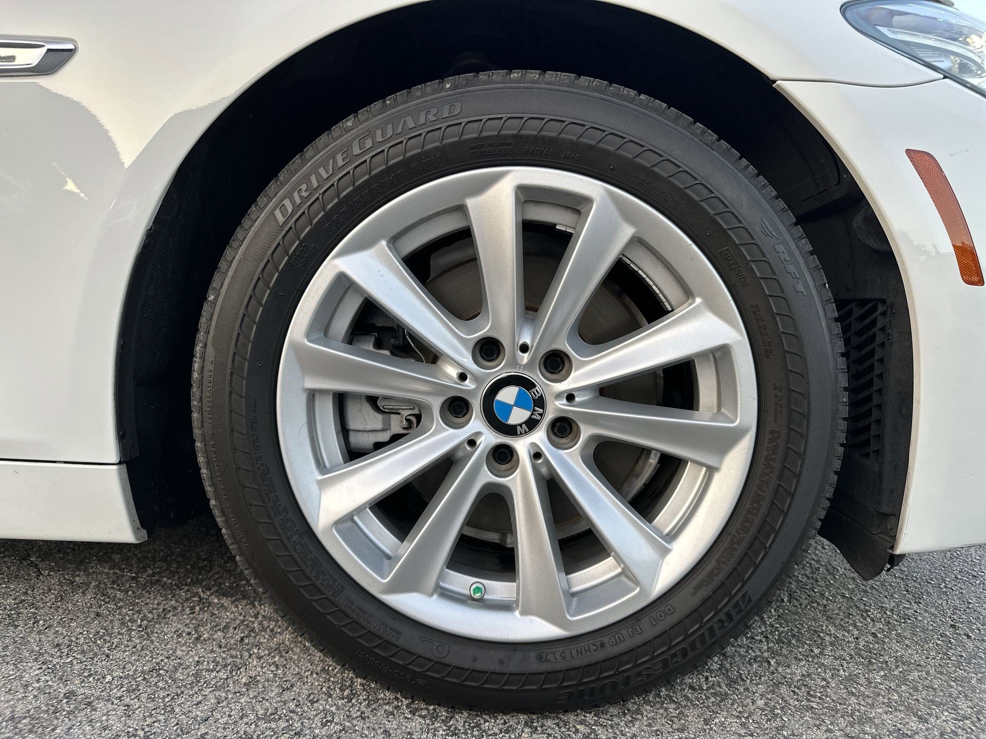 Used 2016 BMW 528i Sedan RWD image 18