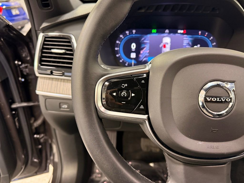 Used 2023 Volvo XC90 B6 Ultimate w/ Protection Package Premier image 15