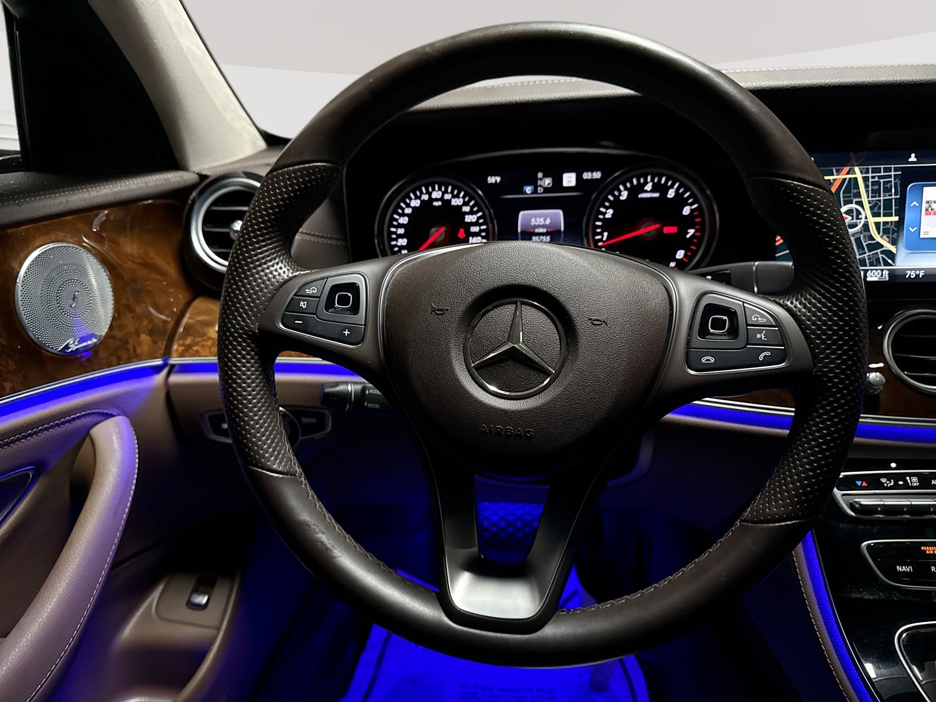Used 2017 Mercedes-Benz E 300 4MATIC image 11