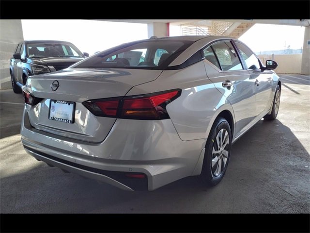 Used 2025 Nissan Altima 2.5 S image 8