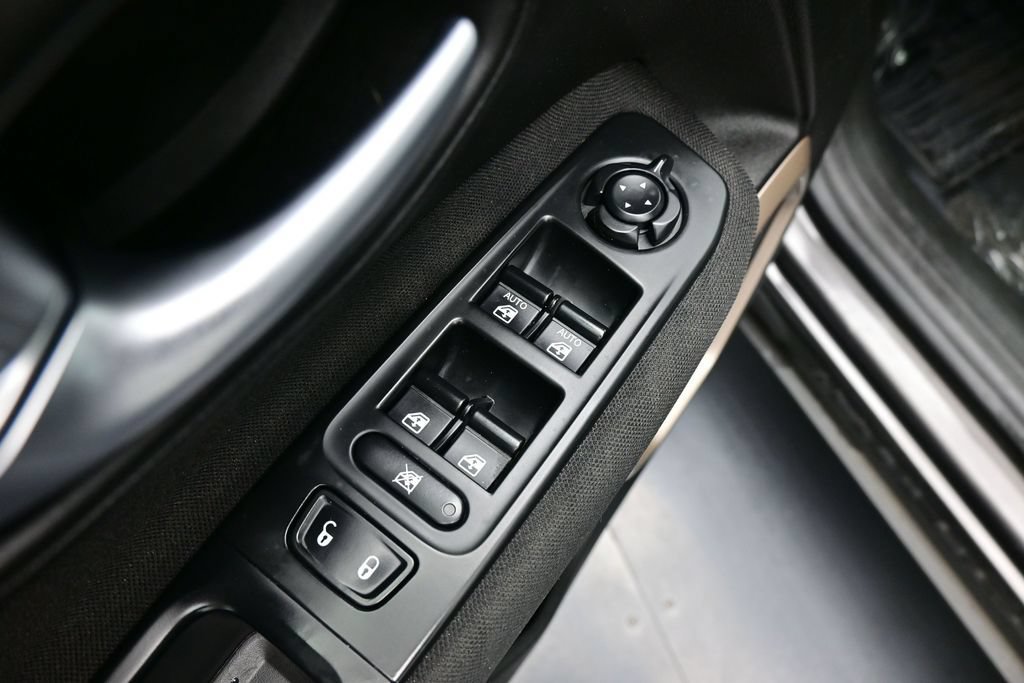 Used 2017 Jeep Renegade Sport w/ Power & Air Group FWD image 19