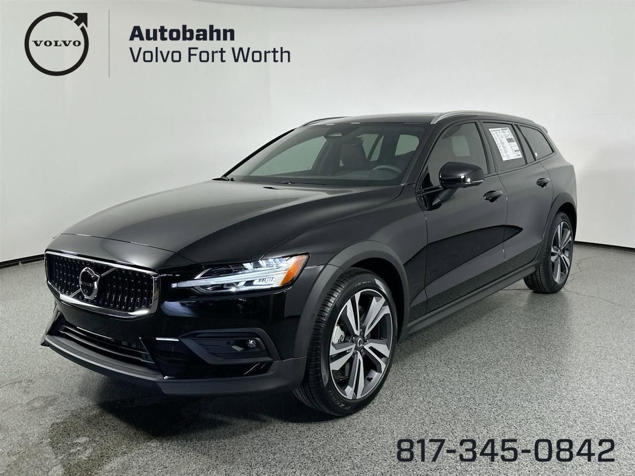 New 2026 Volvo V60 B5 Cross Country Plus w/ Protection Package Premier
