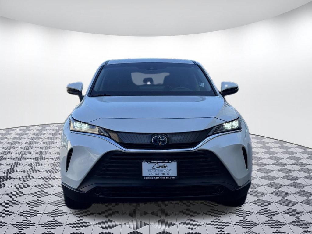 Used 2022 Toyota Venza LE AWD/4WD image 2