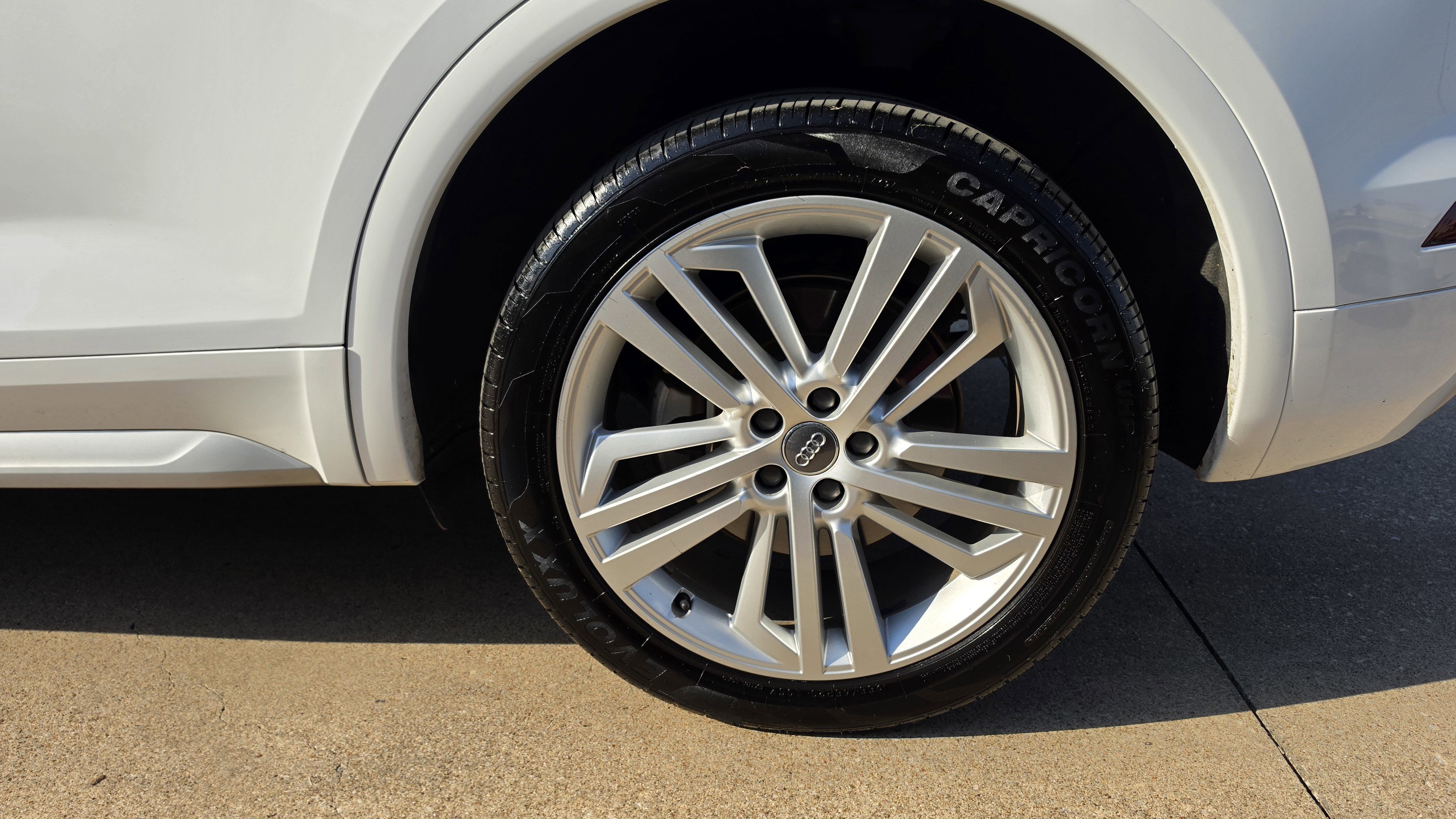 Used 2019 Audi Q5 2.0T Premium Plus w/ Premium Plus Package image 14