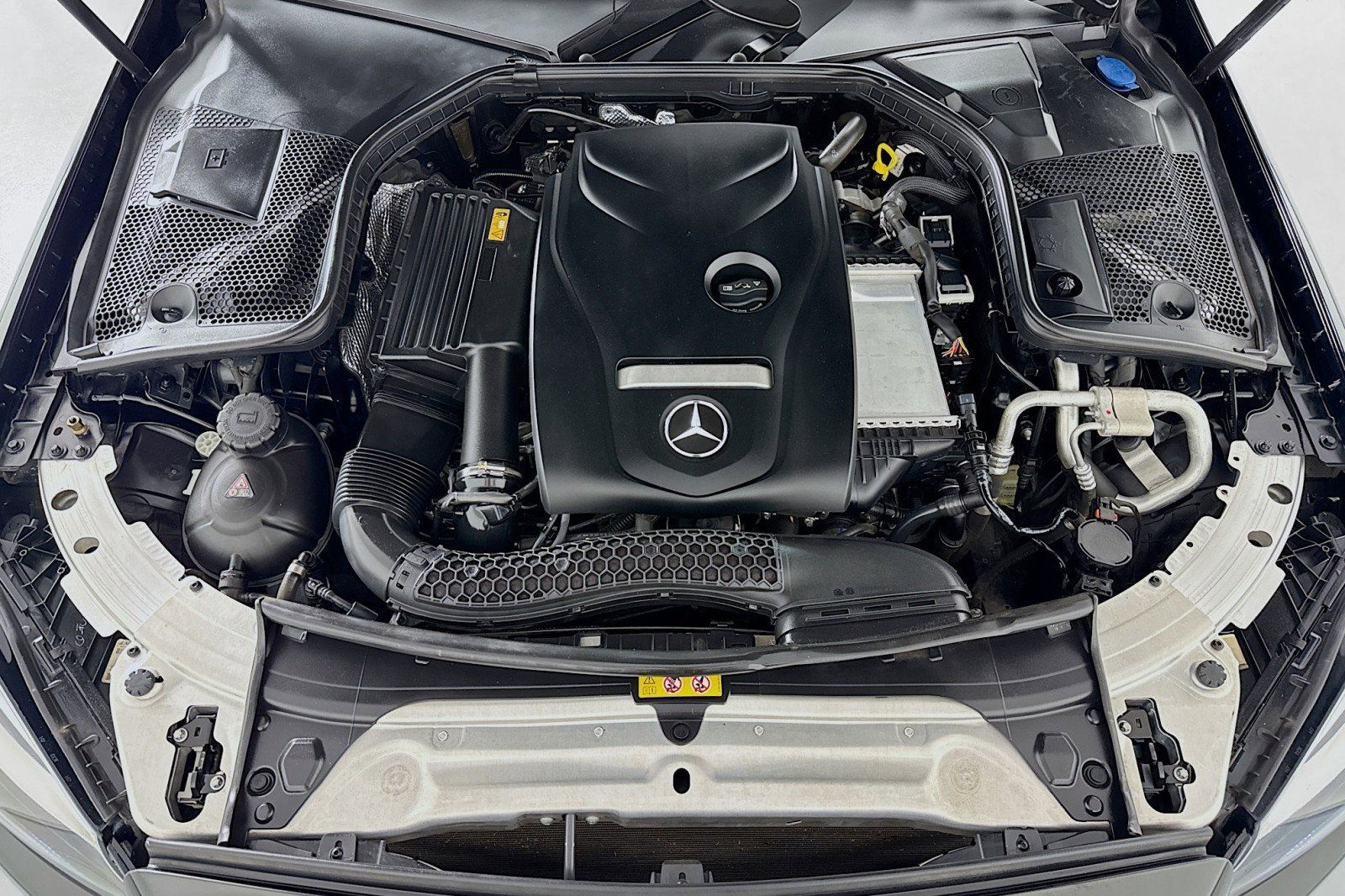 Used 2017 Mercedes-Benz C 300 Sedan image 11