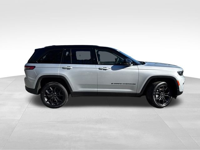 New 2025 Jeep Grand Cherokee Limited image 8
