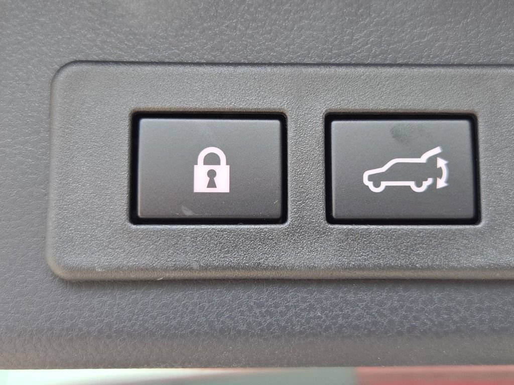 New 2026 Subaru Ascent Limited AWD/4WD image 19
